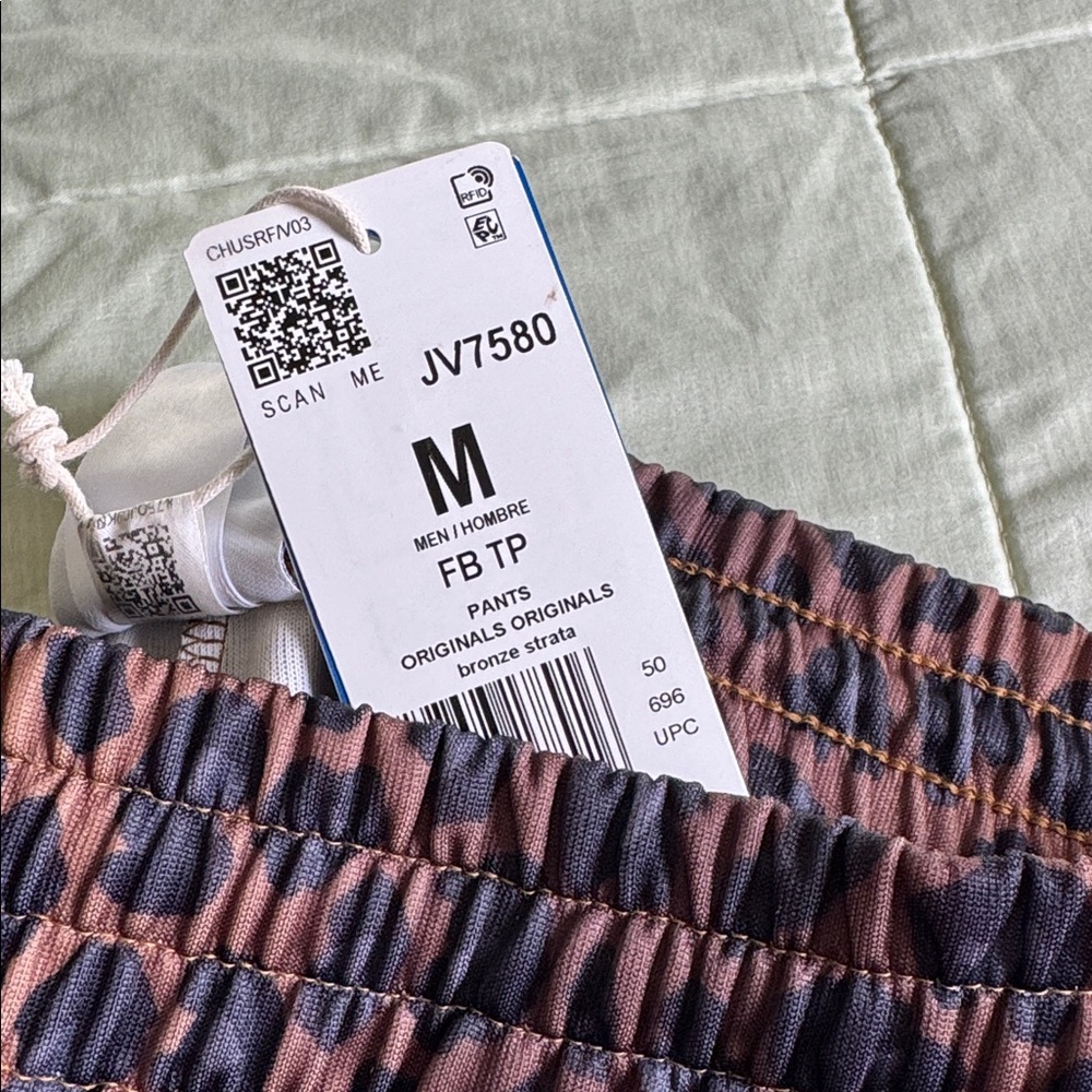 adidas Originals Men's Firebird Loose Leopard Track Pants - Picture 5 of 6